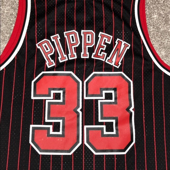 Adidas Chicago Bulls Scottie Pippen Jersey #33 - Picture 6 of 7